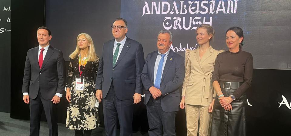 Representantes de Pulpí, de la Junta de Andalucía y de la Diputación de Almería