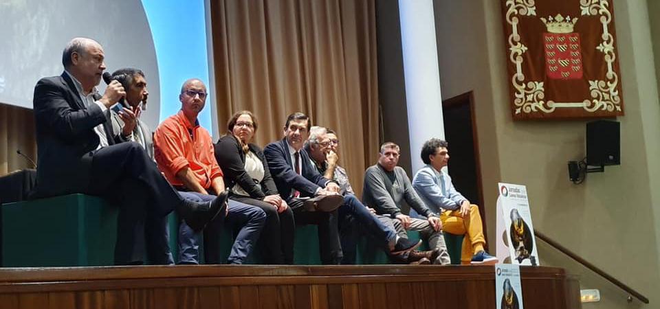 Mesa redonda con todos los ponentes moderada por el vicepresidente de ISCA, Rafael Pagés
